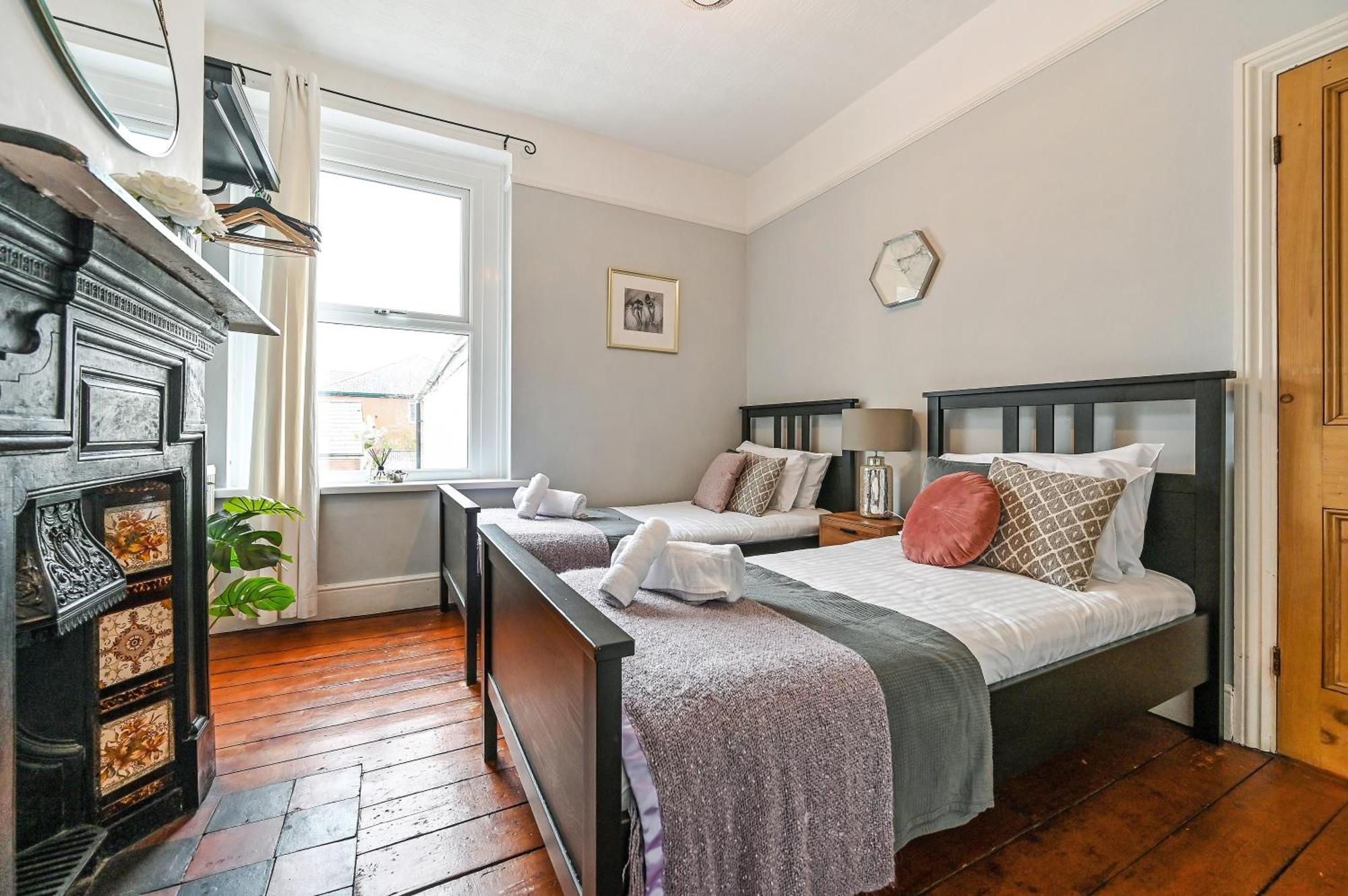 Willa Beautiful Townhouse, Great Location - Pet Friendly Cardiff Zewnętrze zdjęcie